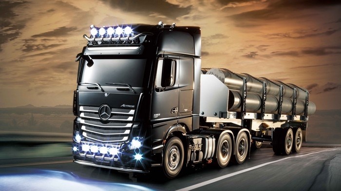 Tamiya Mercedes-Benz Actros 3363 6x4 GS - Kit