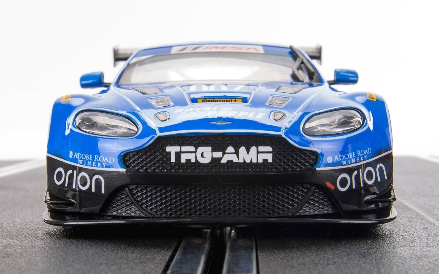 Scalextric Aston Martin Vantage GT3