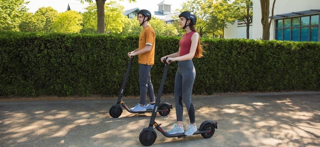 Ninebot KickScooter E25D - Elektrisk sparkesykkel