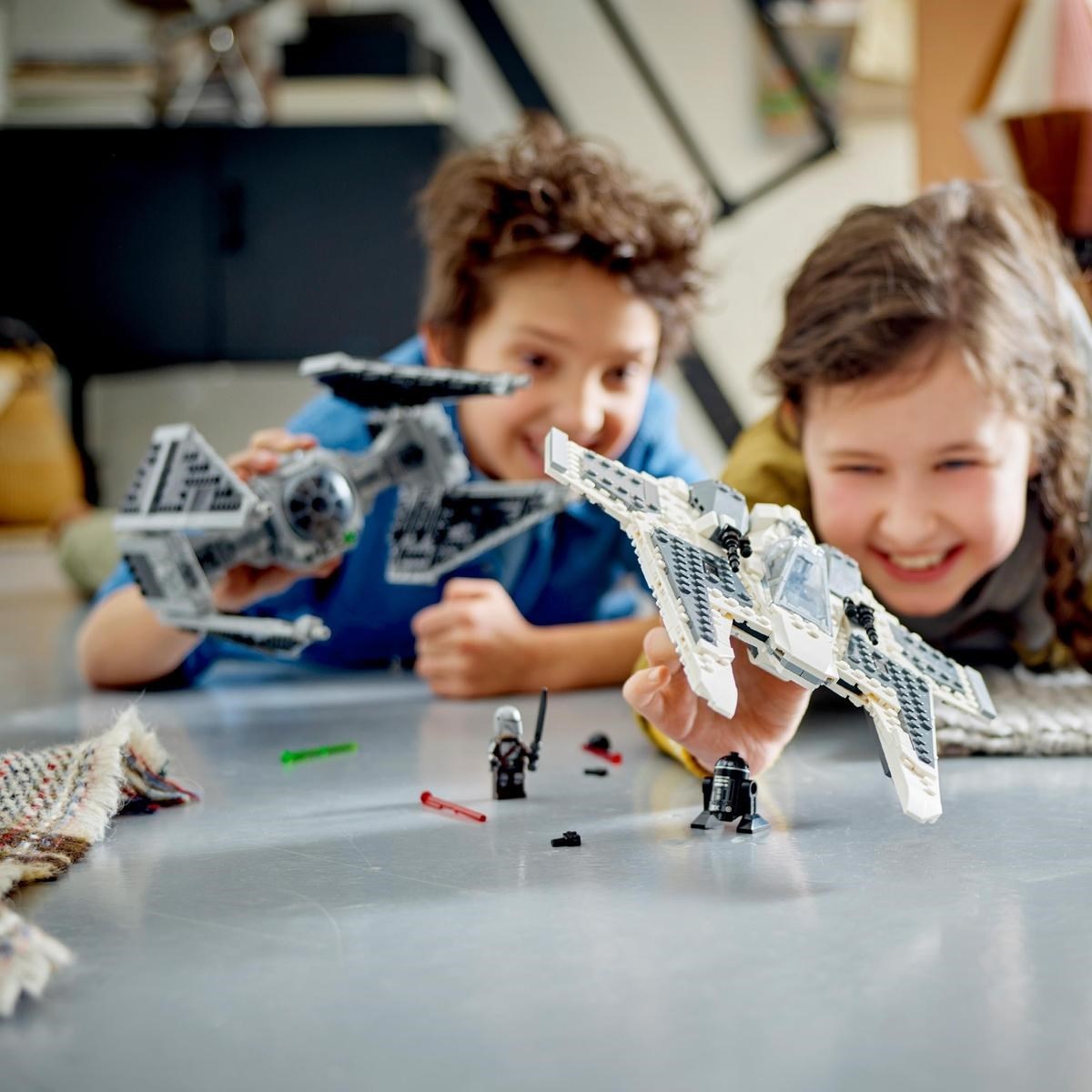 LEGO Star Wars - Fang-Fighter mot Tie Interceptor