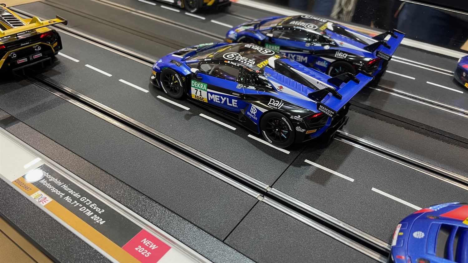 Carrera 1:24 Lamborghini Huracn GT3 Evo2 No.71