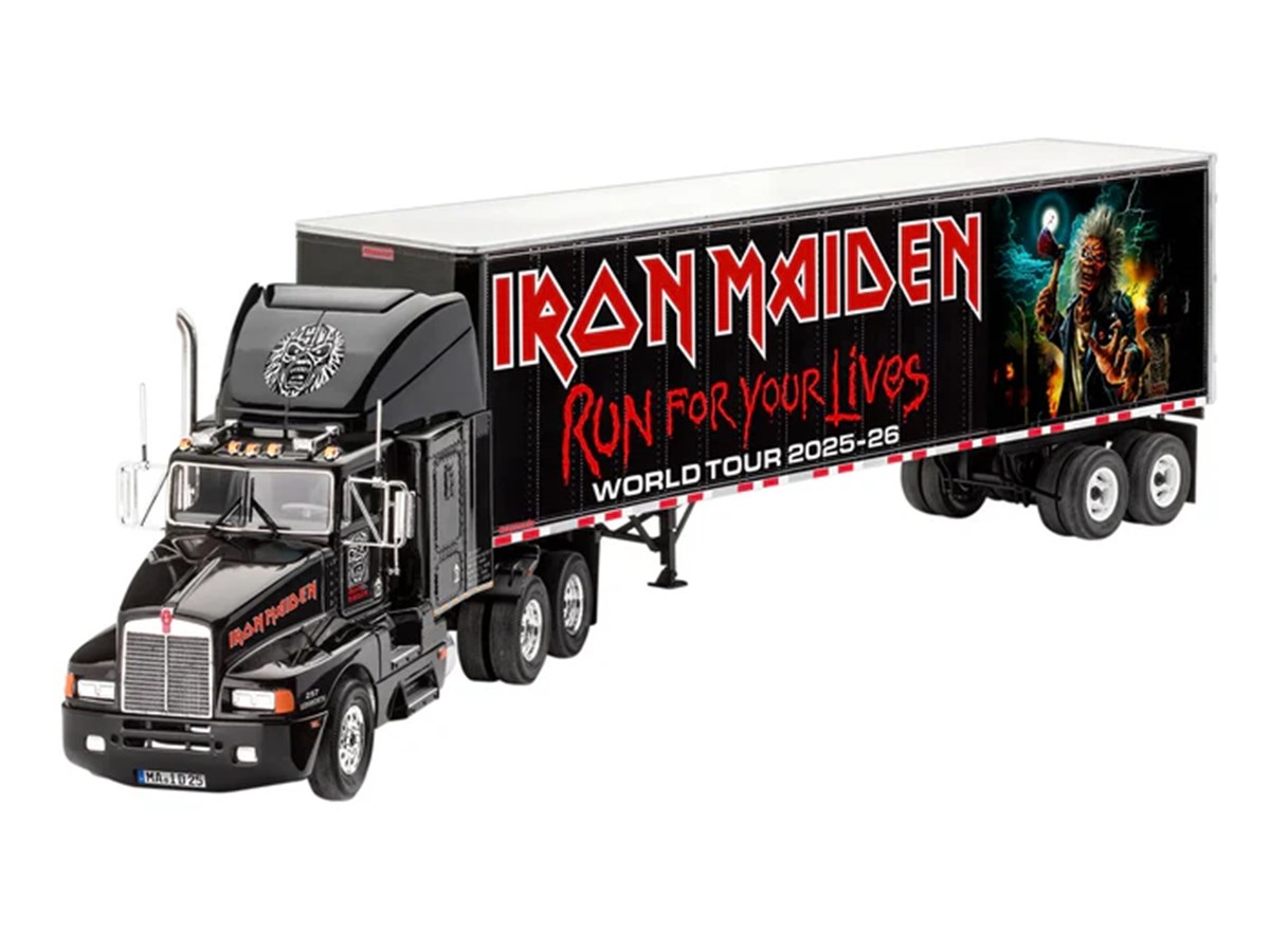 Revell 1:32 - Tour Truck Iron Maiden