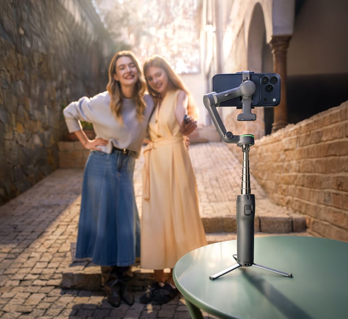 DJI Osmo Mobile 8P Advanced Tracking Combo