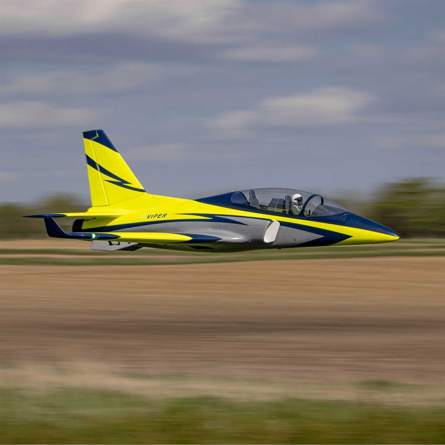 Hangar 9 Viper 100N w/Retracts 2.1m ARF