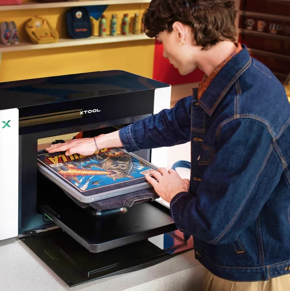 xTool O1 Omni UV Printer - UV & DTG
