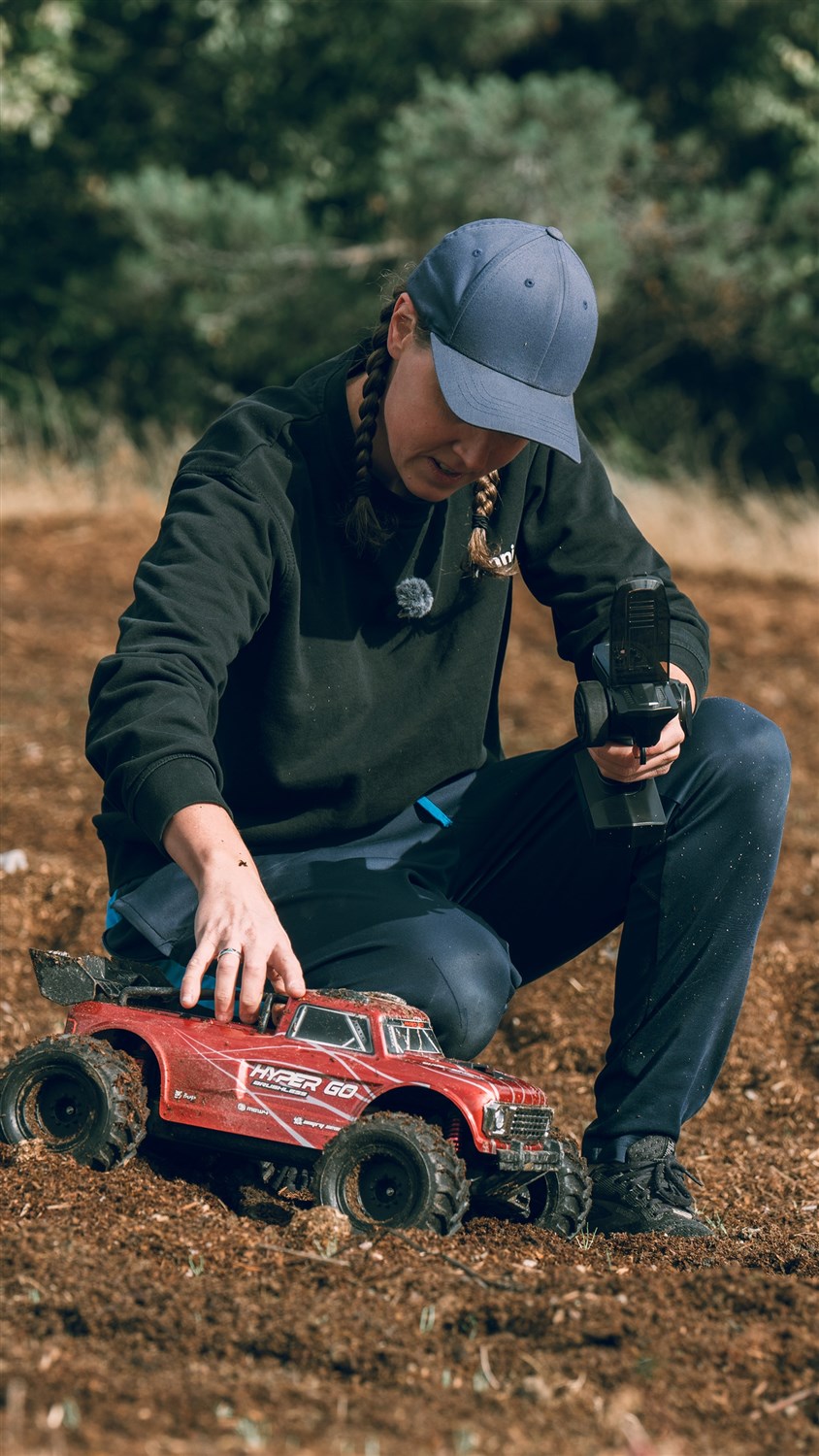 MJX Hyper Go Brushless Truck 1/10 Red - Komplett