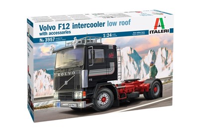 ITALERI 1:24 - Volvo F12 Intercooler Low Roof